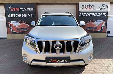 Позашляховик / Кросовер Toyota Land Cruiser Prado 2016 в 