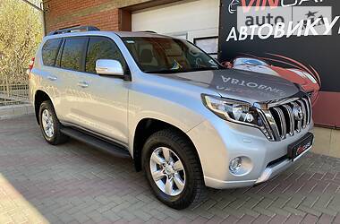 Позашляховик / Кросовер Toyota Land Cruiser Prado 2016 в 