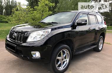 Позашляховик / Кросовер Toyota Land Cruiser Prado 2012 в 