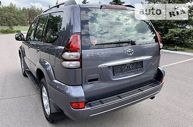 Внедорожник / Кроссовер Toyota Land Cruiser Prado 2005 в Киеве