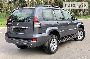 Позашляховик / Кросовер Toyota Land Cruiser Prado 2005 в Києві