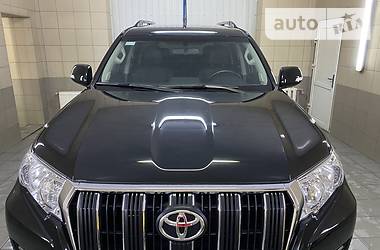 Позашляховик / Кросовер Toyota Land Cruiser Prado 2019 в 