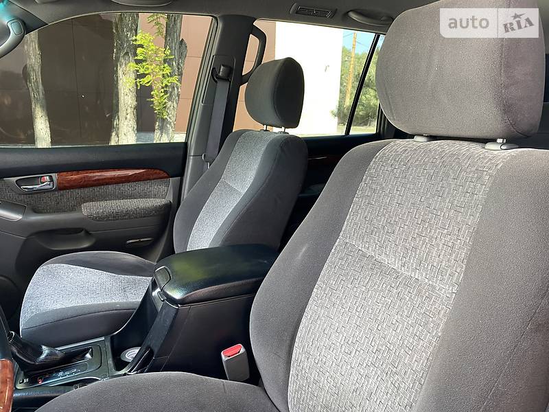 Позашляховик / Кросовер Toyota Land Cruiser Prado 2006 в Дніпрі