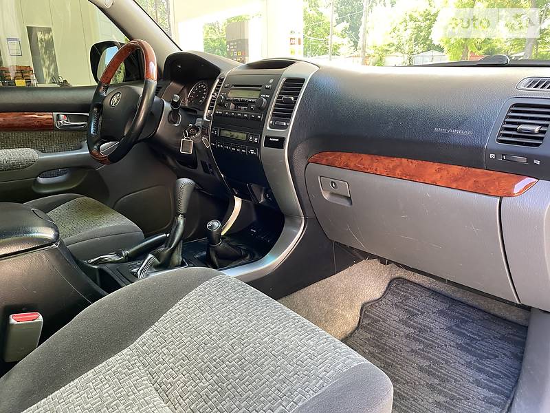 Позашляховик / Кросовер Toyota Land Cruiser Prado 2006 в Дніпрі