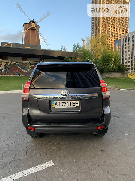 Позашляховик / Кросовер Toyota Land Cruiser Prado 2013 в Києві фото 3 Позашляховик / Кросовер Toyota Land Cruiser Prado 2013 в Києві