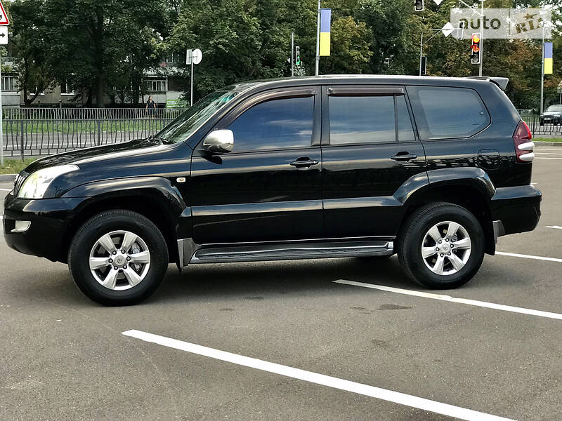 Позашляховик / Кросовер Toyota Land Cruiser Prado 2005 в 