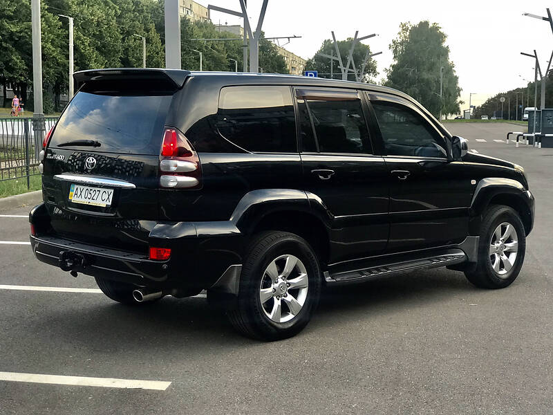 Позашляховик / Кросовер Toyota Land Cruiser Prado 2005 в Харкові