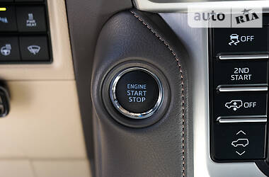 Універсал Toyota Land Cruiser Prado 2019 в 