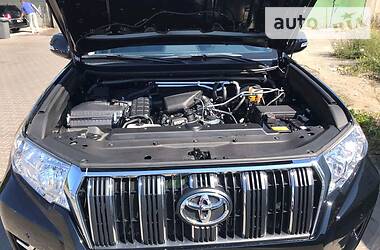 Позашляховик / Кросовер Toyota Land Cruiser Prado 2018 в Києві