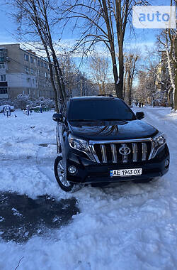 Внедорожник / Кроссовер Toyota Land Cruiser Prado 2014 в Днепре