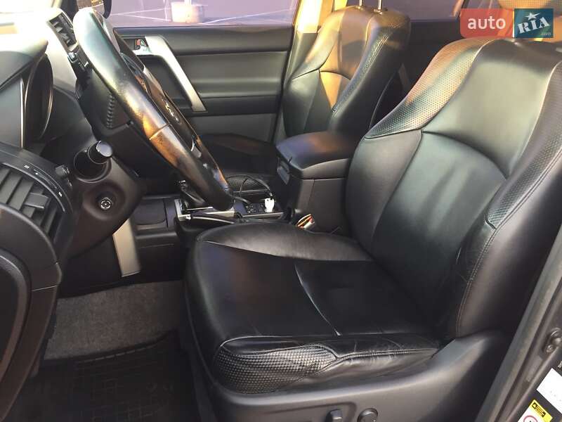 Позашляховик / Кросовер Toyota Land Cruiser Prado 2010 в Харкові фото 14 Позашляховик / Кросовер Toyota Land Cruiser Prado 2010 в Харкові