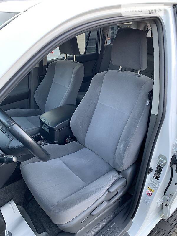 Внедорожник / Кроссовер Toyota Land Cruiser Prado 2012 в Черновцах