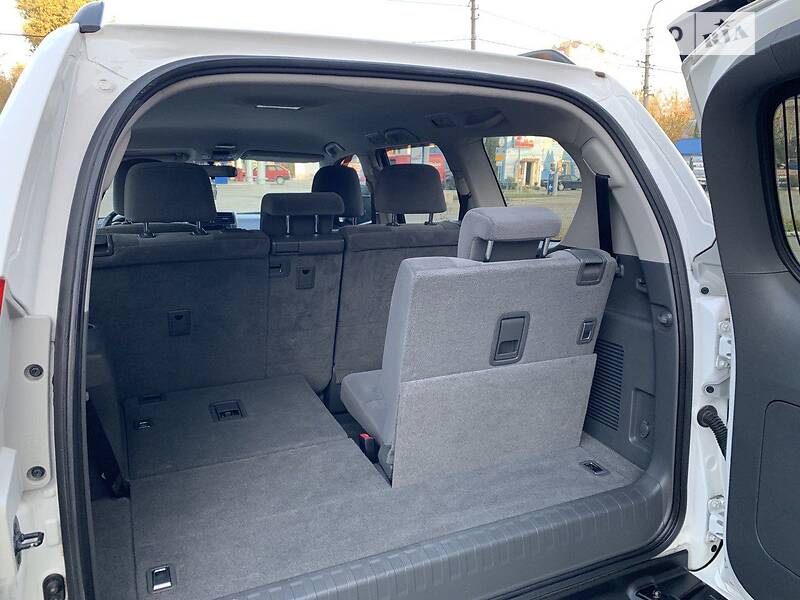 Внедорожник / Кроссовер Toyota Land Cruiser Prado 2012 в Черновцах