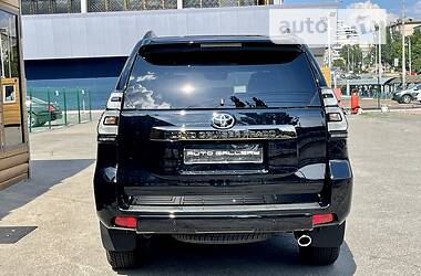 Позашляховик / Кросовер Toyota Land Cruiser Prado 2021 в Києві