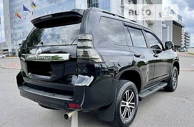 Позашляховик / Кросовер Toyota Land Cruiser Prado 2013 в Києві