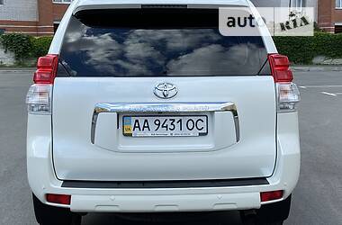 Внедорожник / Кроссовер Toyota Land Cruiser Prado 2013 в 