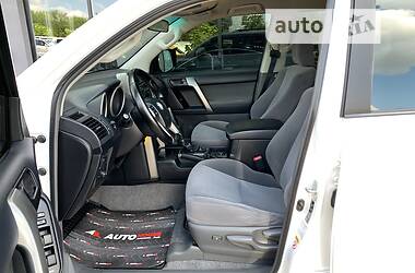 Позашляховик / Кросовер Toyota Land Cruiser Prado 2012 в 