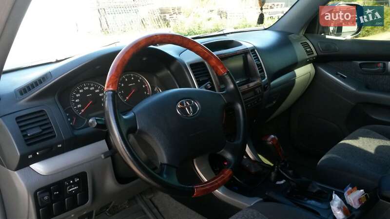 Внедорожник / Кроссовер Toyota Land Cruiser Prado 2008 в Киеве