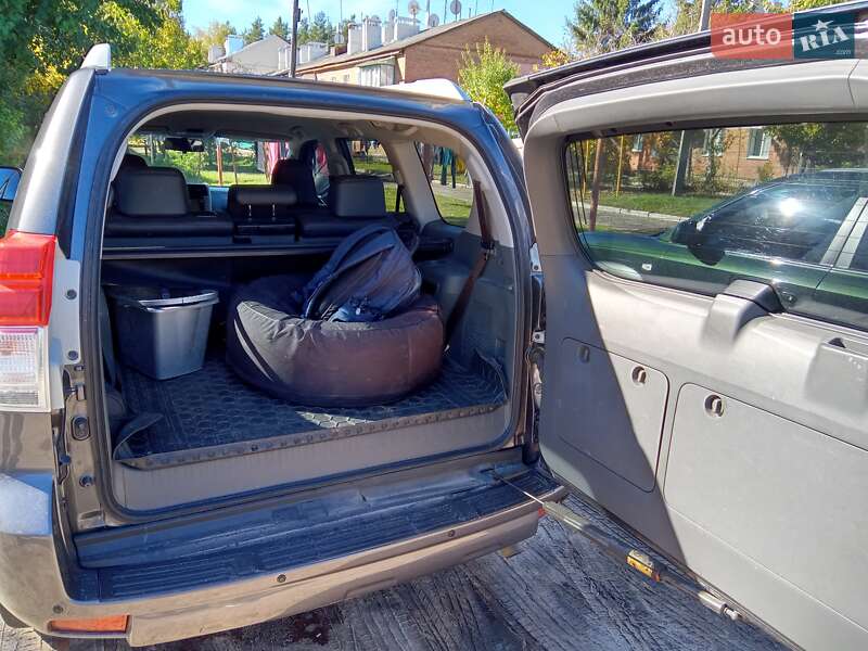 Внедорожник / Кроссовер Toyota Land Cruiser Prado 2012 в Харькове фото 3 Внедорожник / Кроссовер Toyota Land Cruiser Prado 2012 в Харькове