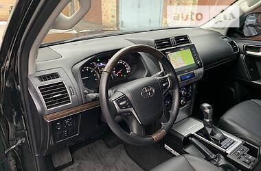Внедорожник / Кроссовер Toyota Land Cruiser Prado 2020 в 