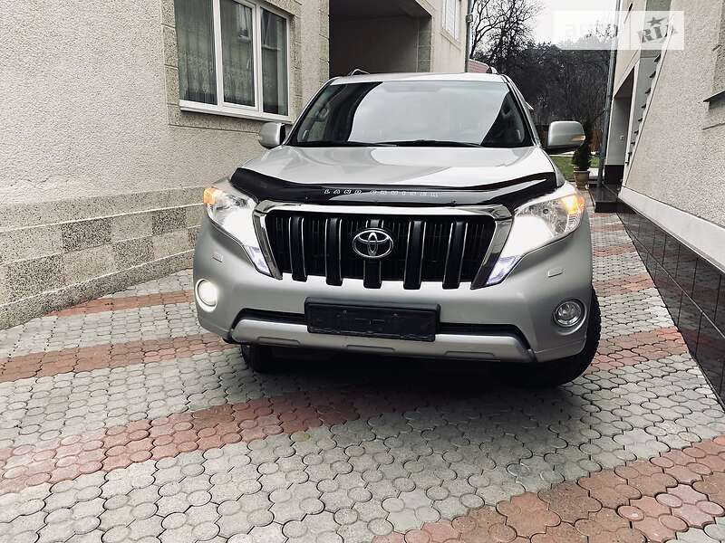 Внедорожник / Кроссовер Toyota Land Cruiser Prado 2014 в Тячеве