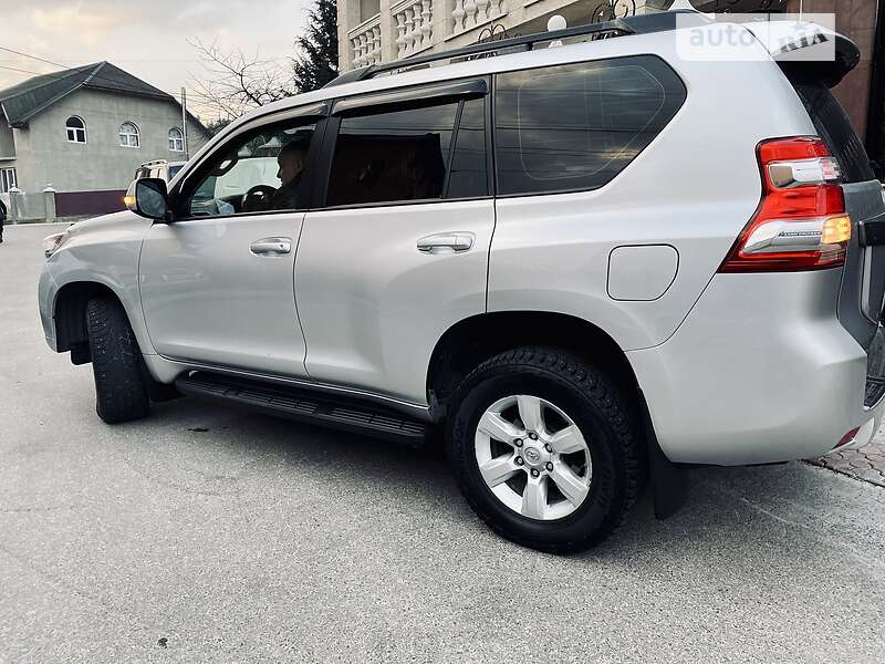 Внедорожник / Кроссовер Toyota Land Cruiser Prado 2014 в Тячеве