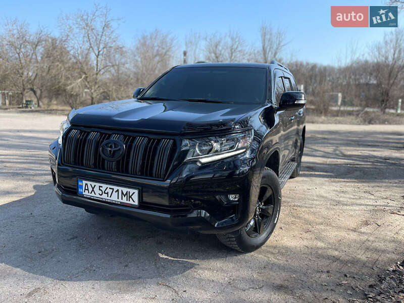 Позашляховик / Кросовер Toyota Land Cruiser Prado 2017 в Дніпрі фото 3 Позашляховик / Кросовер Toyota Land Cruiser Prado 2017 в Дніпрі