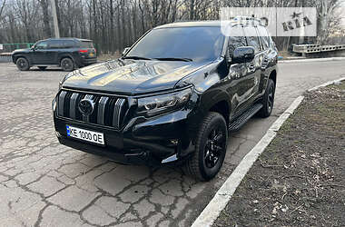 Внедорожник / Кроссовер Toyota Land Cruiser Prado 2012 в Межевой