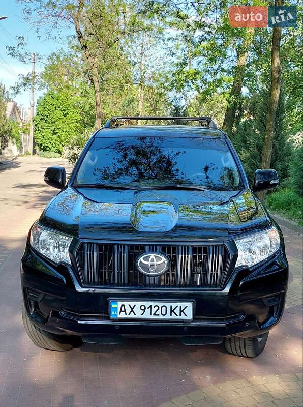 Toyota Land Cruiser Prado 2019