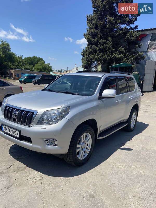 Внедорожник / Кроссовер Toyota Land Cruiser Prado 2011 в Запорожье