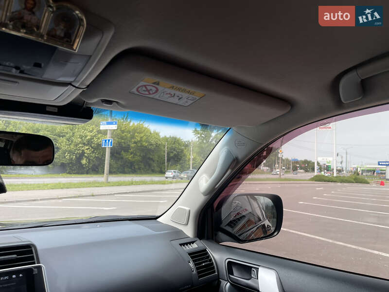 Позашляховик / Кросовер Toyota Land Cruiser Prado 2019 в Харкові фото 23 Позашляховик / Кросовер Toyota Land Cruiser Prado 2019 в Харкові