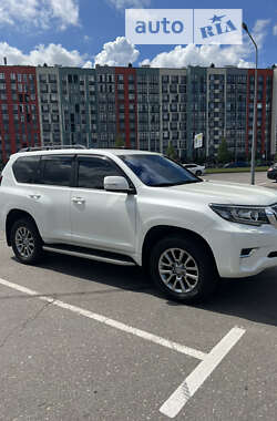 Внедорожник / Кроссовер Toyota Land Cruiser Prado 2018 в Киеве