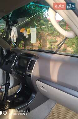Позашляховик / Кросовер Toyota Land Cruiser Prado 2006 в 