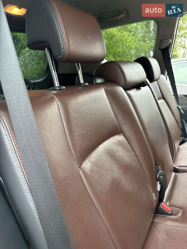 Внедорожник / Кроссовер Toyota Land Cruiser Prado 2016 в Романове