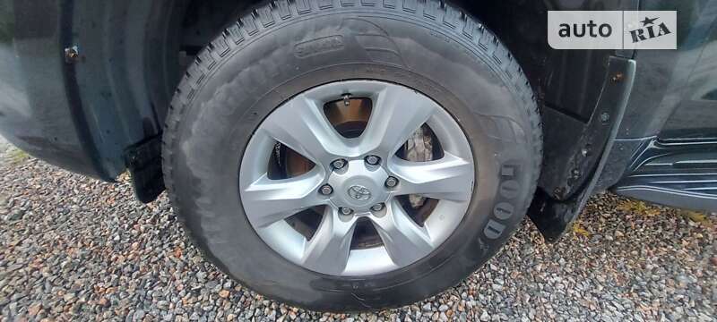 Внедорожник / Кроссовер Toyota Land Cruiser Prado 2012 в Кременчуге фото 5 Внедорожник / Кроссовер Toyota Land Cruiser Prado 2012 в Кременчуге