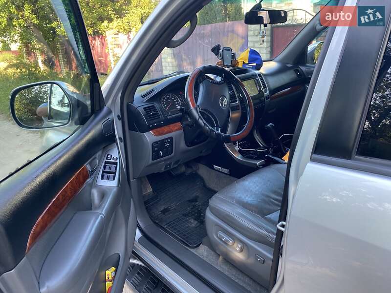 Внедорожник / Кроссовер Toyota Land Cruiser Prado 2008 в Киеве
