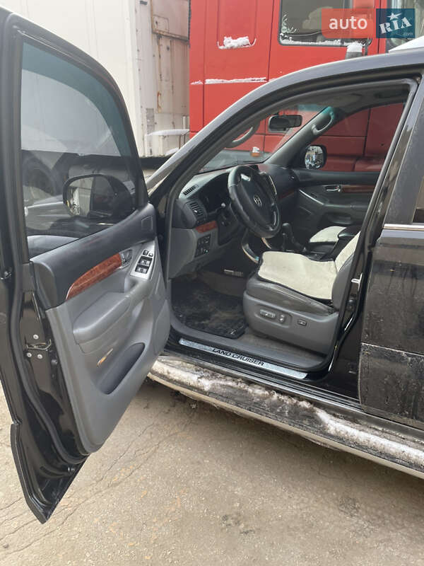 Внедорожник / Кроссовер Toyota Land Cruiser Prado 2006 в Харькове