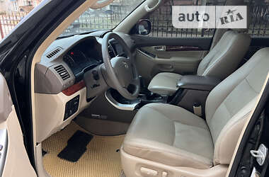 Внедорожник / Кроссовер Toyota Land Cruiser Prado 2006 в 