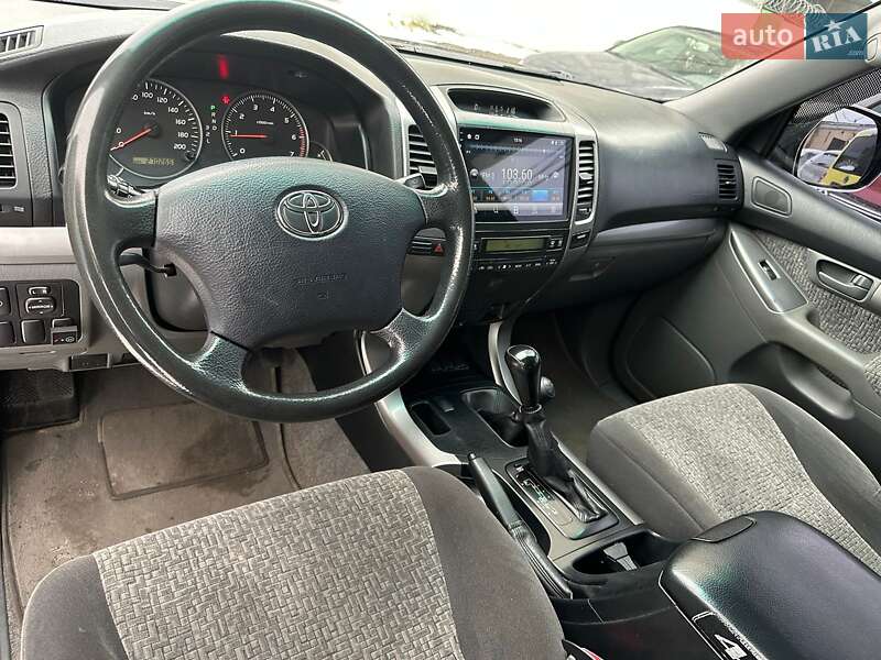 Внедорожник / Кроссовер Toyota Land Cruiser Prado 2005 в Киеве