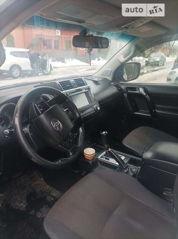 Позашляховик / Кросовер Toyota Land Cruiser Prado 2013 в Сумах фото 5 Позашляховик / Кросовер Toyota Land Cruiser Prado 2013 в Сумах