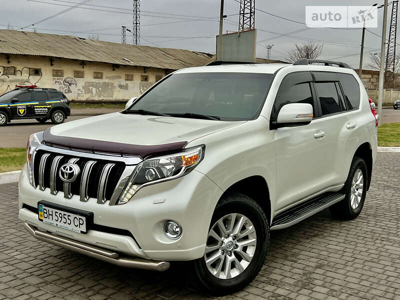 Внедорожник / Кроссовер Toyota Land Cruiser Prado 2013 в 