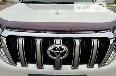 Внедорожник / Кроссовер Toyota Land Cruiser Prado 2013 в 