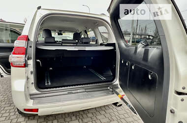 Внедорожник / Кроссовер Toyota Land Cruiser Prado 2013 в 