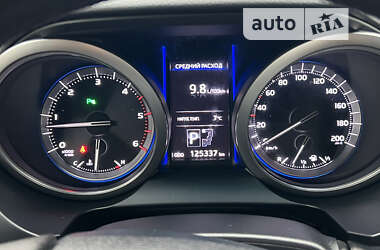 Внедорожник / Кроссовер Toyota Land Cruiser Prado 2013 в 