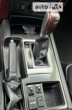 Внедорожник / Кроссовер Toyota Land Cruiser Prado 2013 в 