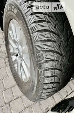 Внедорожник / Кроссовер Toyota Land Cruiser Prado 2013 в 