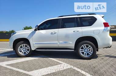 Внедорожник / Кроссовер Toyota Land Cruiser Prado 2010 в Ромнах