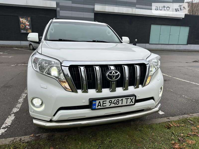 Позашляховик / Кросовер Toyota Land Cruiser Prado 2017 в Дніпрі фото 9 Позашляховик / Кросовер Toyota Land Cruiser Prado 2017 в Дніпрі