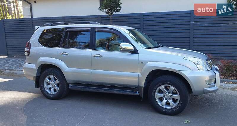 Внедорожник / Кроссовер Toyota Land Cruiser Prado 2008 в Буче