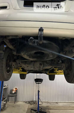 Внедорожник / Кроссовер Toyota Land Cruiser Prado 2004 в 